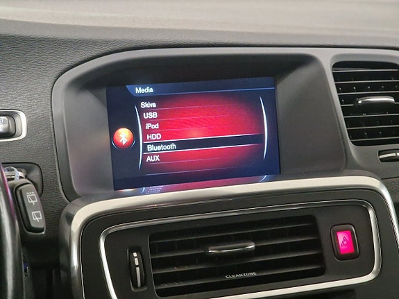 Volvo V60 17 of 23