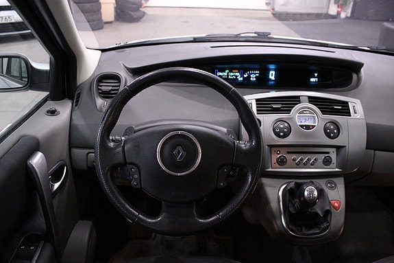Renault Grand Scenic I 8 of 22
