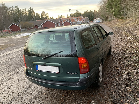 Renault Megane 3 of 8