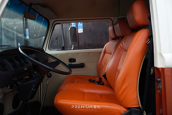 Volkswagen 1600 8 of 14