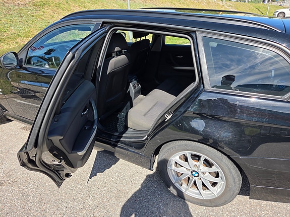 BMW 320d 11 of 14