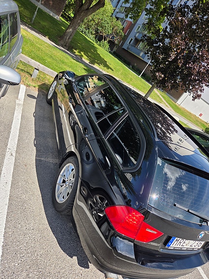 BMW 320d 3 of 14