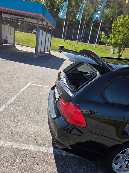 BMW 320d 14 of 14