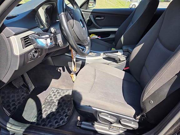 BMW 320d 9 of 14