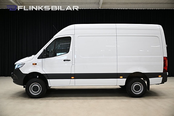 Mercedes-Benz Sprinter 319 2 of 29
