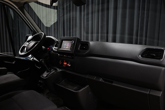Renault Master 27 of 29