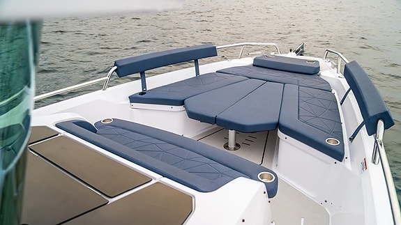 Axopar 29 XC Cross Cabin - 2026 6 of 30