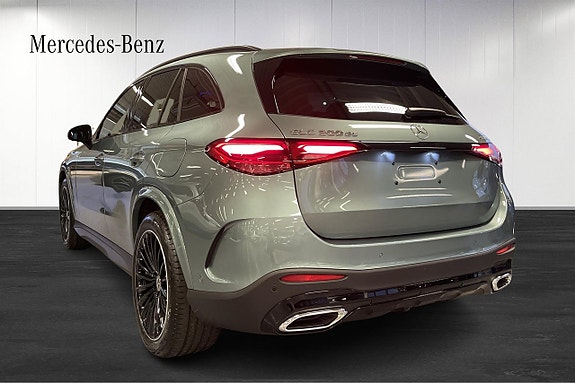 Mercedes-Benz GLC300 de 3 of 5