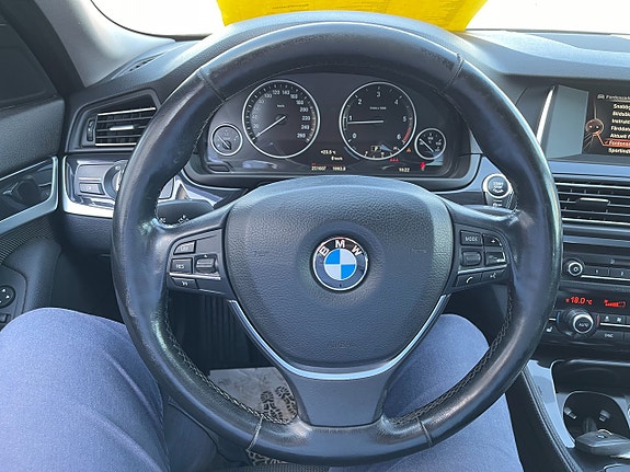 BMW 520d 11 of 30
