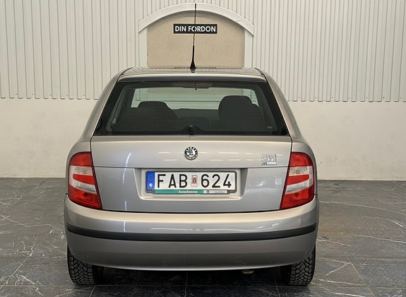 Skoda Fabia 5 of 13