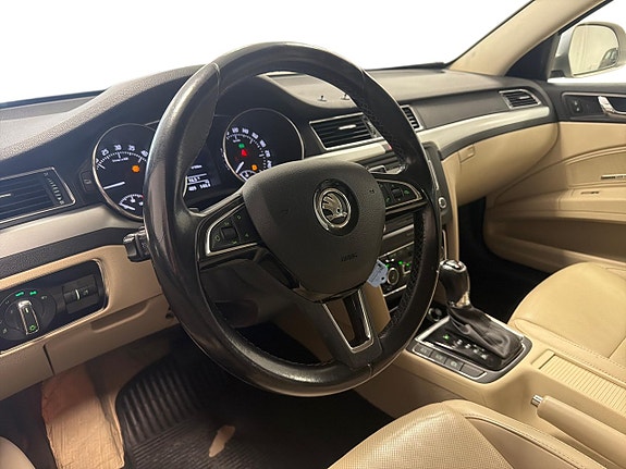 Skoda Superb 8 of 28