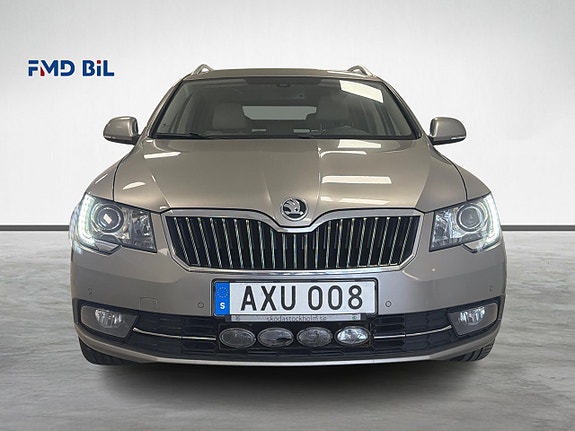 Skoda Superb 7 of 28