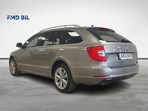Skoda Superb 3 of 5