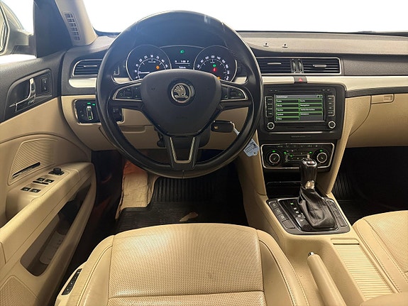 Skoda Superb 10 of 28