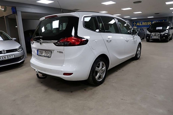 Opel Zafira Tourer 4 of 5