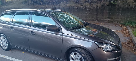 Peugeot 308 SW 6 of 10