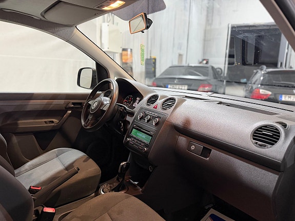 Volkswagen Caddy 19 of 21