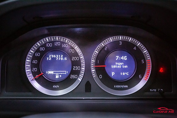 Volvo V70 17 of 21