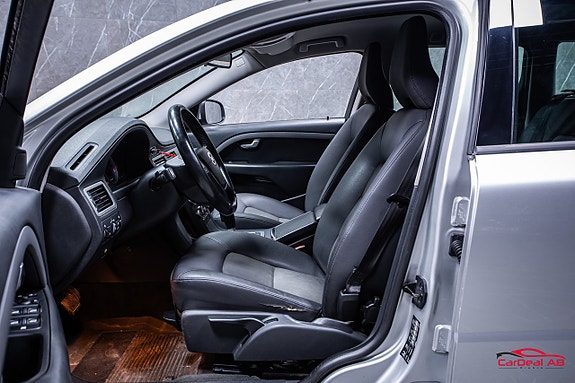 Volvo V70 10 of 21