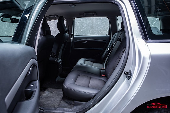 Volvo V70 16 of 21