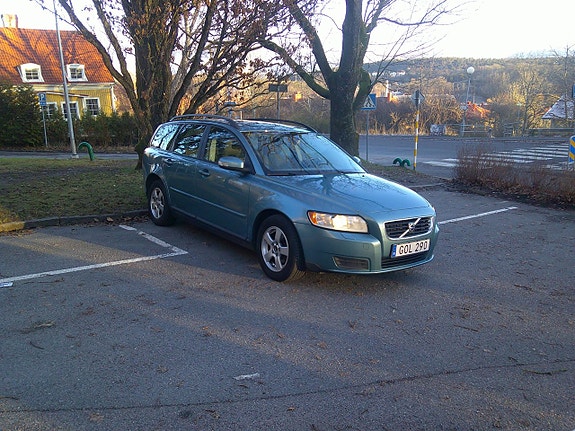 Volvo V50