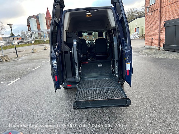 Ford Transit Custom 15 of 26