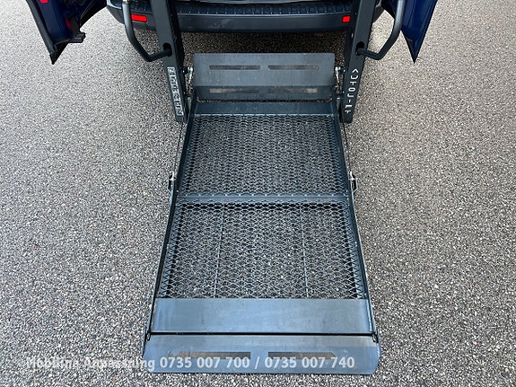 Ford Transit Custom 17 of 26