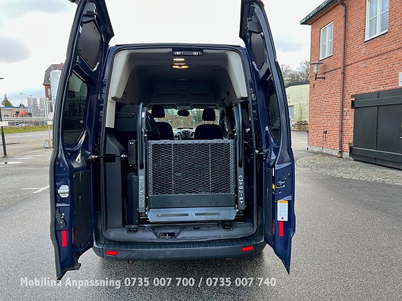 Ford Transit Custom 12 of 26