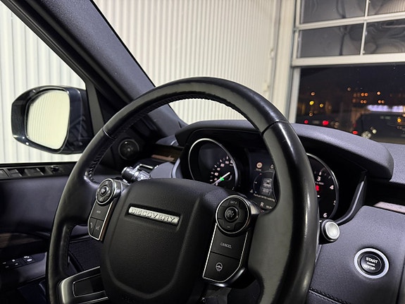 Land Rover Discovery 12 of 23