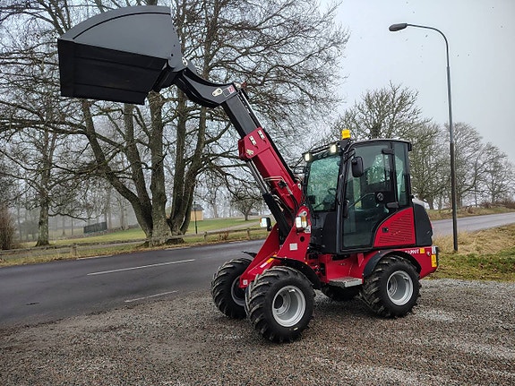 Hjullastare Teleskoplastare med Kubota och tre tillbehör