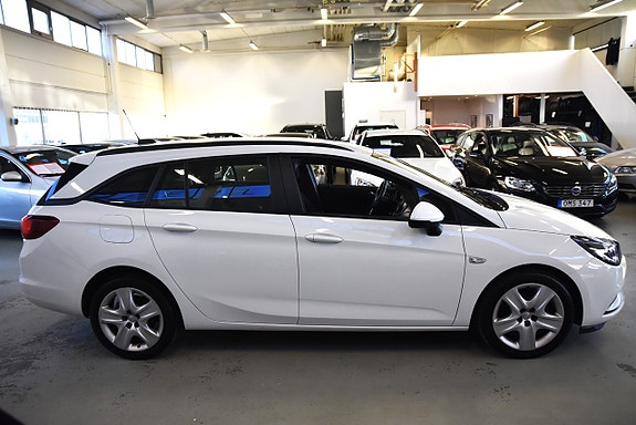 Opel Astra 3 of 5
