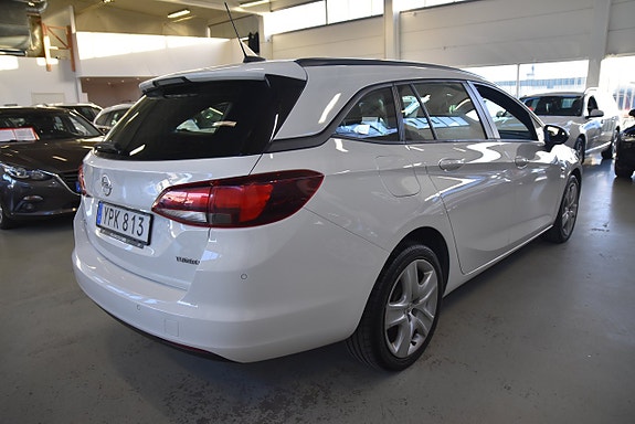 Opel Astra 4 of 5