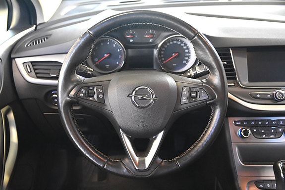 Opel Astra 9 of 15