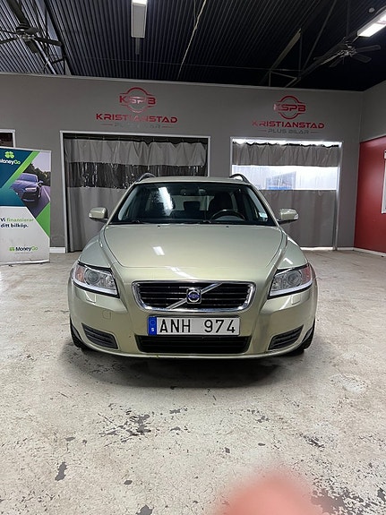 Volvo V50 5 of 7
