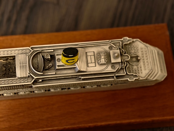 Product image 6 of 9