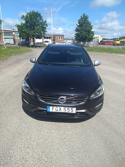 Volvo V60 3 of 12