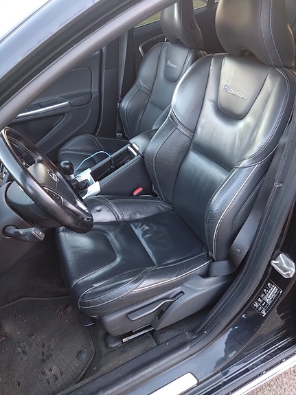 Volvo V60 7 of 12