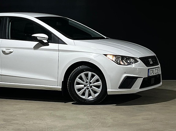 Seat Ibiza 4 of 5