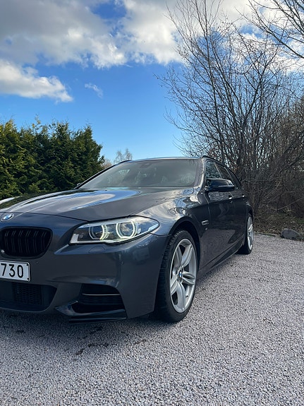 BMW 530d 3 of 5