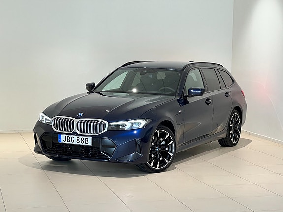 BMW 330e