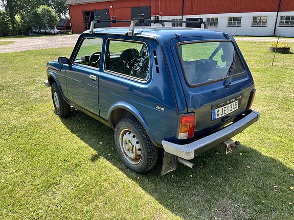 Lada Niva 2 of 5
