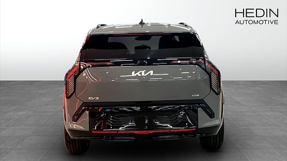 Kia EV3 7 of 9