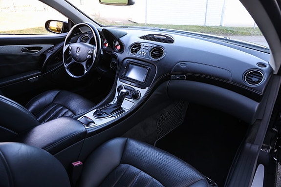 Mercedes-Benz SL55 14 of 17