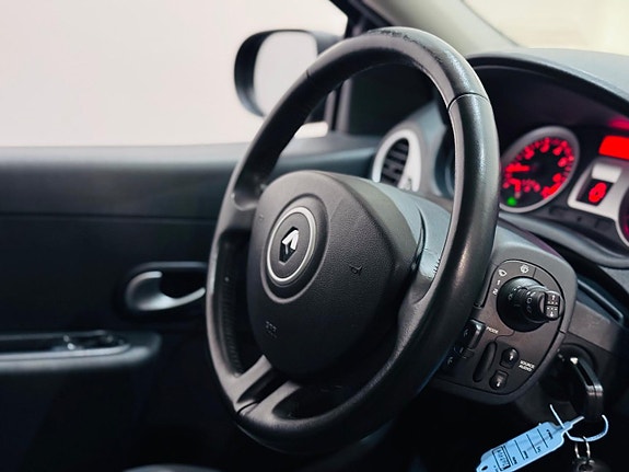 Renault Clio 3 of 16