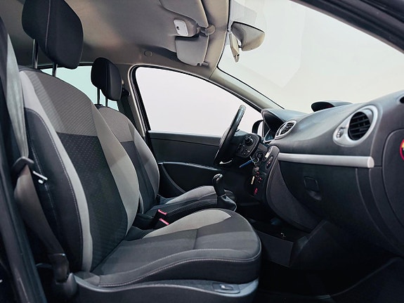 Renault Clio 6 of 16