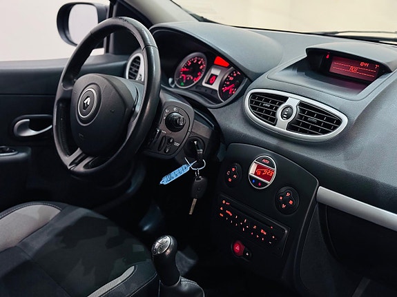 Renault Clio 4 of 16