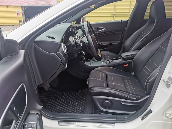 Mercedes-Benz CLA220 d 8 of 13