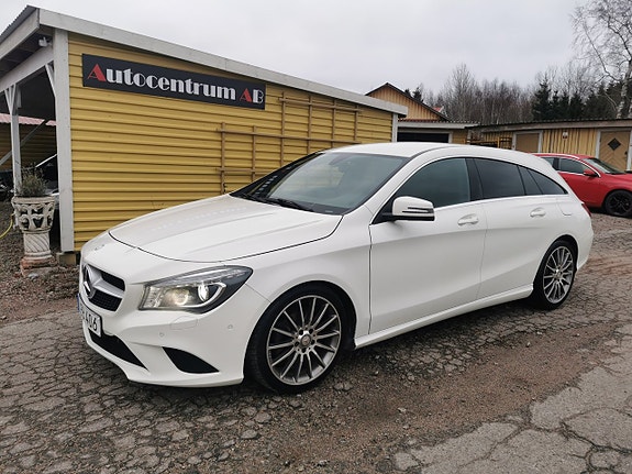 Mercedes-Benz CLA220 d 2 of 13