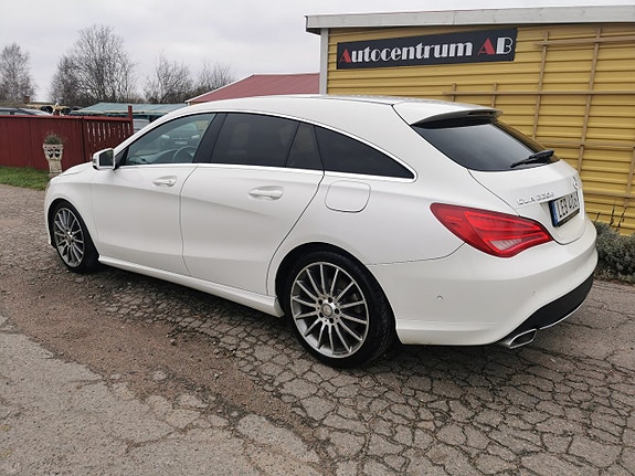 Mercedes-Benz CLA220 d 3 of 13