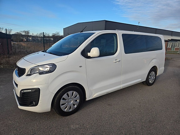 Peugeot Traveller 2 of 5